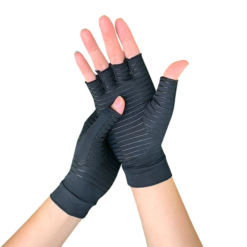 CAPABODY™ Therapeutic Heat Gloves
