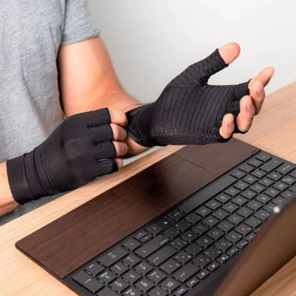 CAPABODY™ Therapeutic Heat Gloves